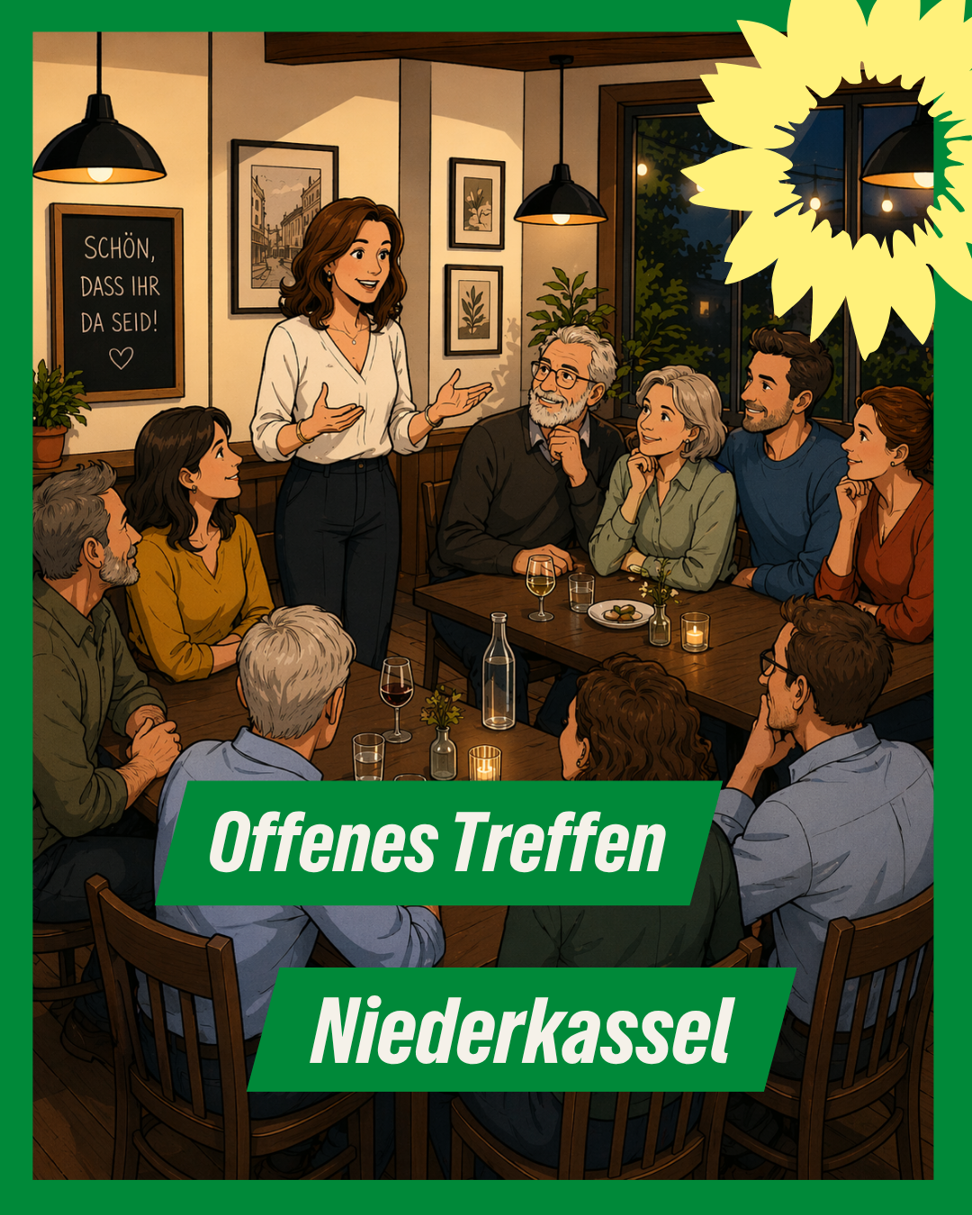 Eine Frau spricht vor einer Gruppe gemischter Menschen in einem Restaurant.